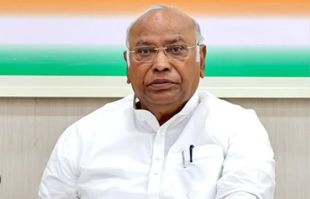 Kharge lists Cong's 3 'non-negotiable demands'; going back to ballot paper among them