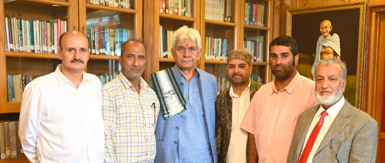 Several delegations call on LG Manoj Sinha