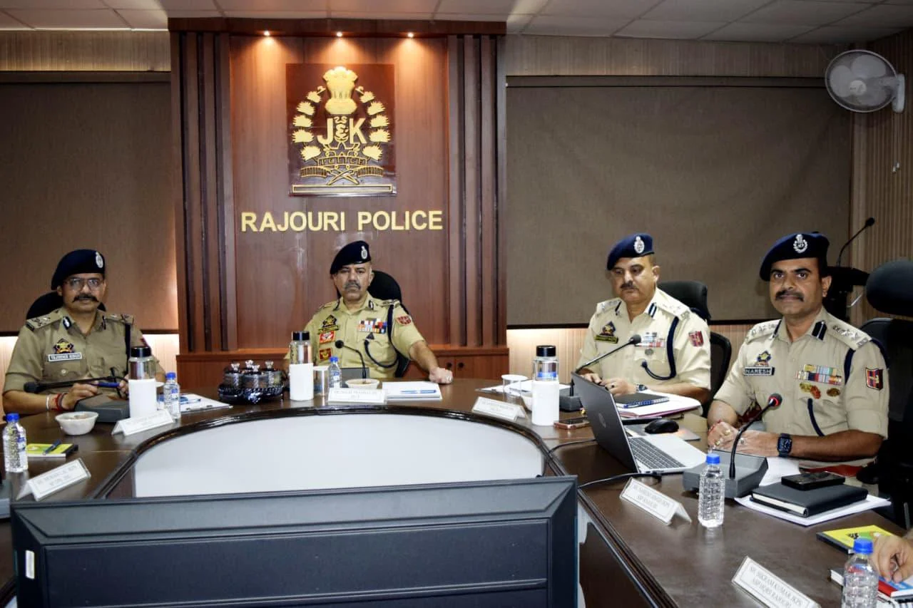 DGP Nalin Prabhat visits Rajouri, reviews ongoing operations