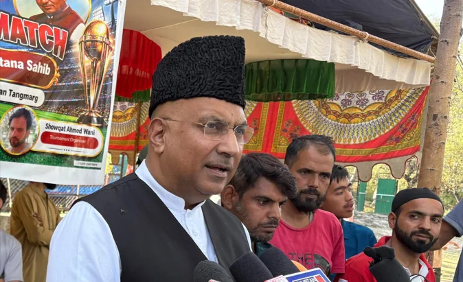 Khatana denounces Omar for creating hurdles in Statehood