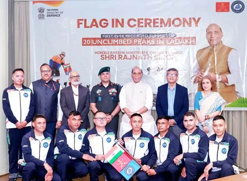 Rajnath Singh flags-in First Ascent Mountaineering Expedition in Ladakh