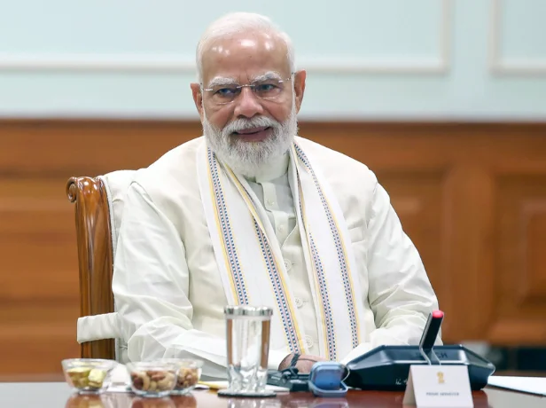 Cabinet hails PM Modi's 25 years of uninterrupted leadership as head of Govt