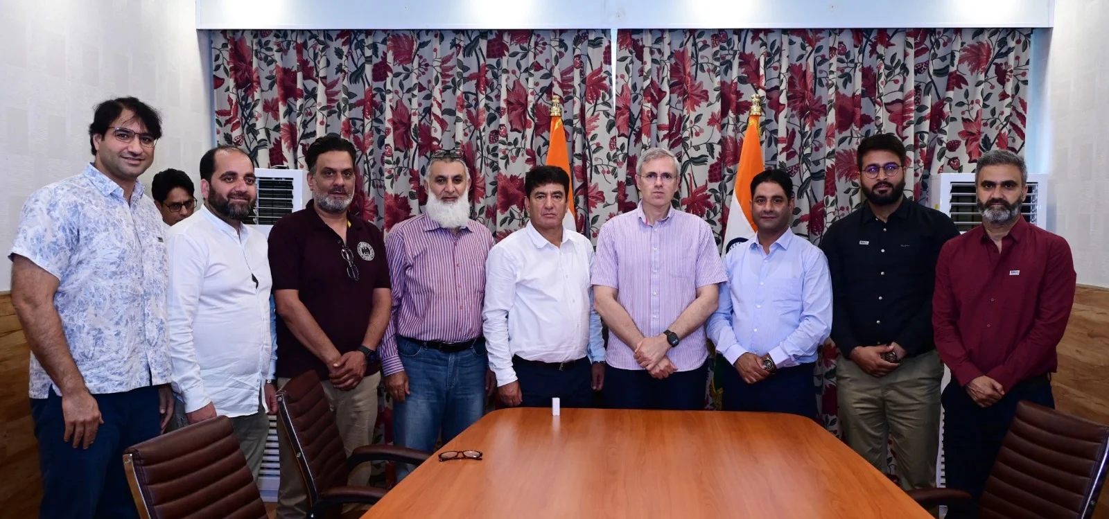 CM Omar meets travel, tourism, business stakeholders; assures support for growth