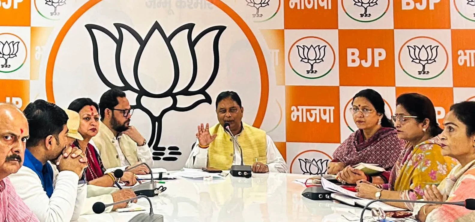MP Sat Sharma reviews Print Media, Social Media and IT Departments, calls for unified, fact-based communication