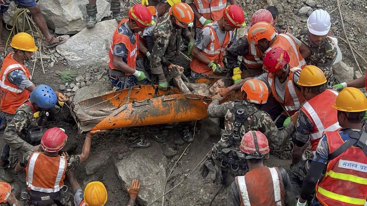 How engineers in a WhatsApp group are guiding Nepal's tunnel rescue efforts