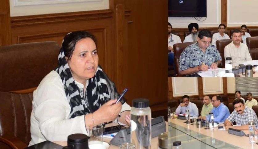 Sakeena Itoo reviews functioning of key departments across Jammu Division