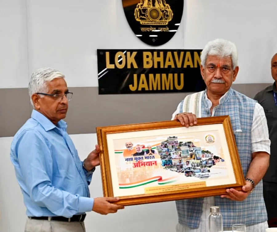 LG Manoj Sinha launches 'Nasha Mukt Bharat' documentary, collage exhibition of University of Jammu