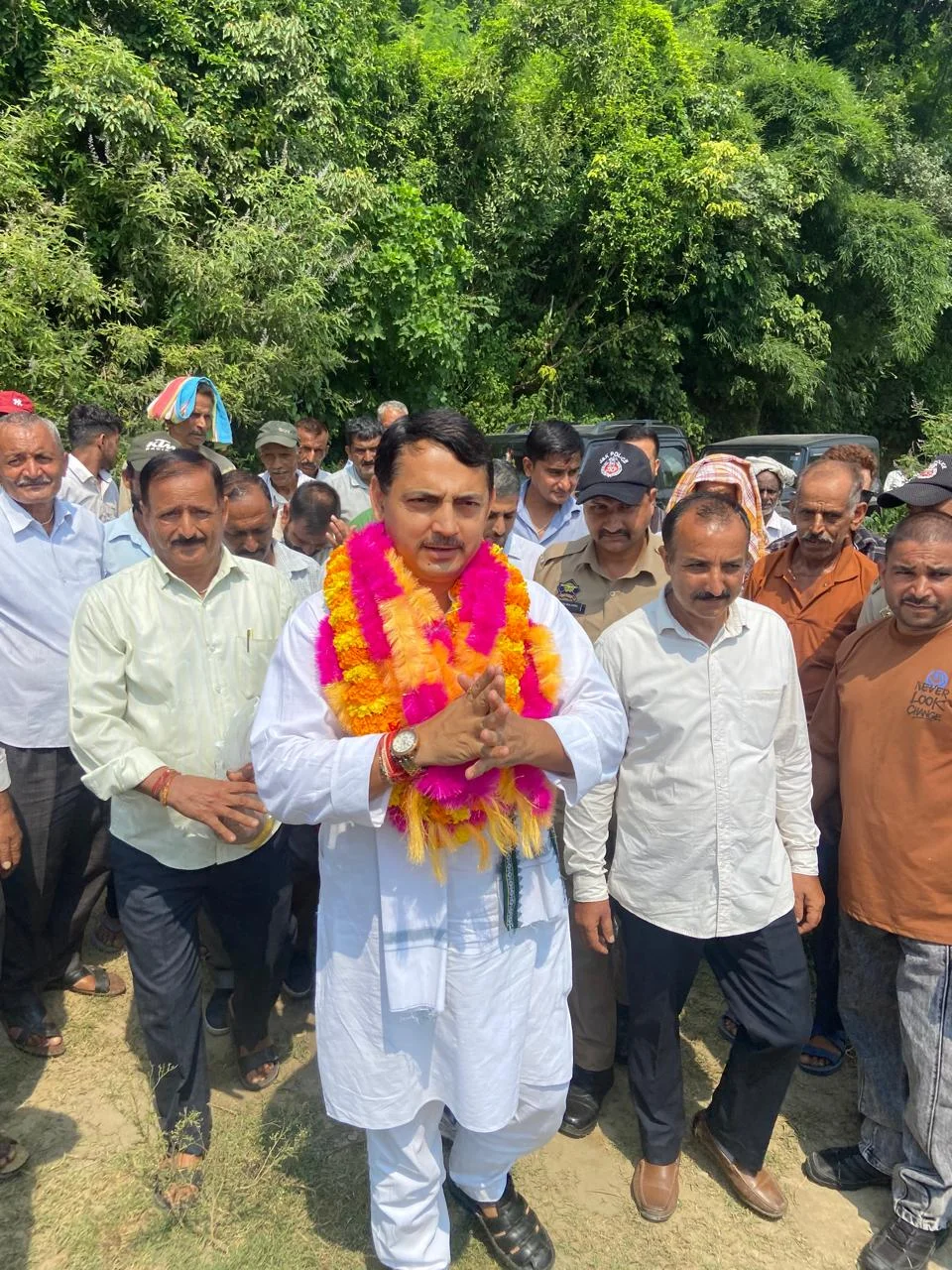 MLA Pathania inaugurates road projects worth over Rs 17 Cr; announces major connectivity push under PMGSY, PWD, NH projects