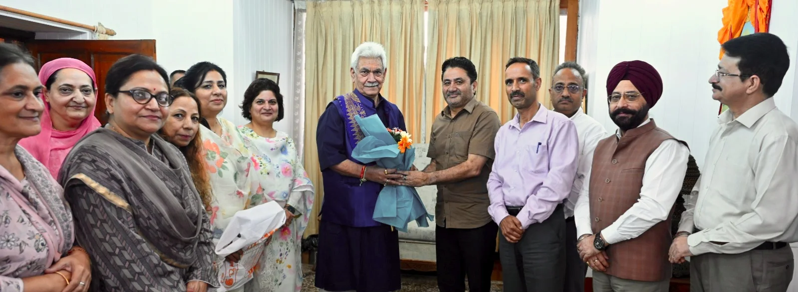 Senior officers, others call on LG Manoj Sinha