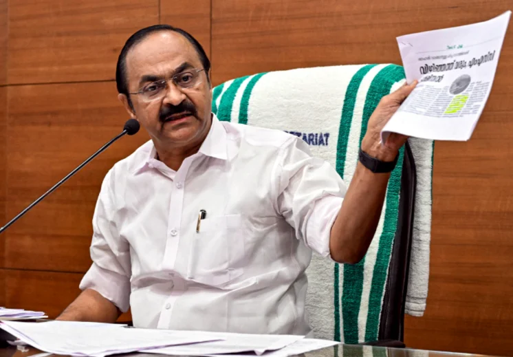 CM Satheesan, ministers meet families as search continues for three fishermen missing off Kerala coast