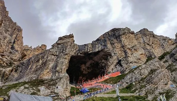 Charri Mubarak Yatra to Amarnath Cave Shrine to Begin Thursday