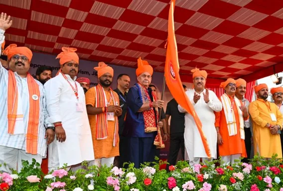 LG Manoj Sinha Flags Off First Batch of Budha Amarnath Yatra from Jammu