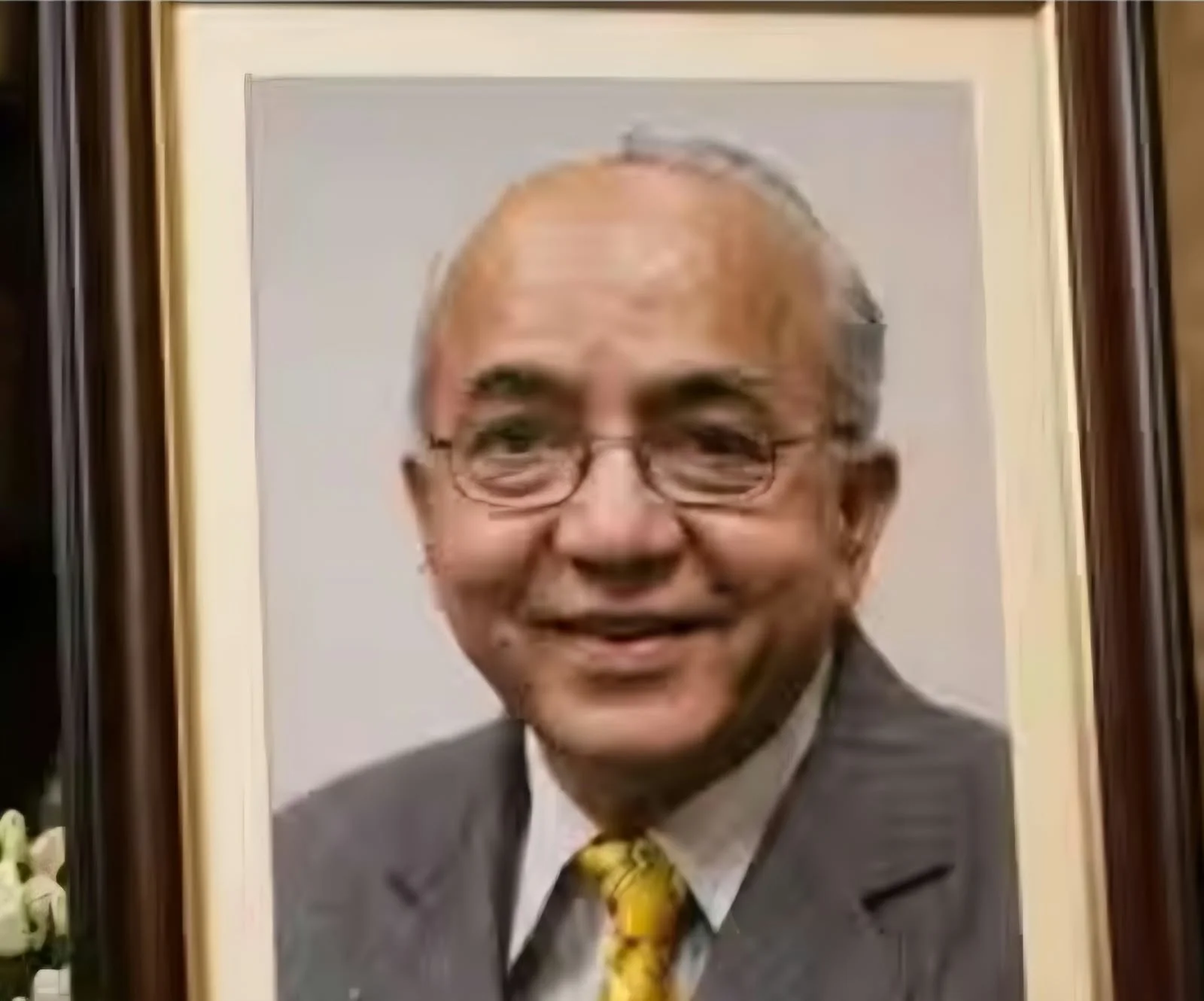 Former Delhi Chief Secretary Rakesh Mehta Dies by Suicide