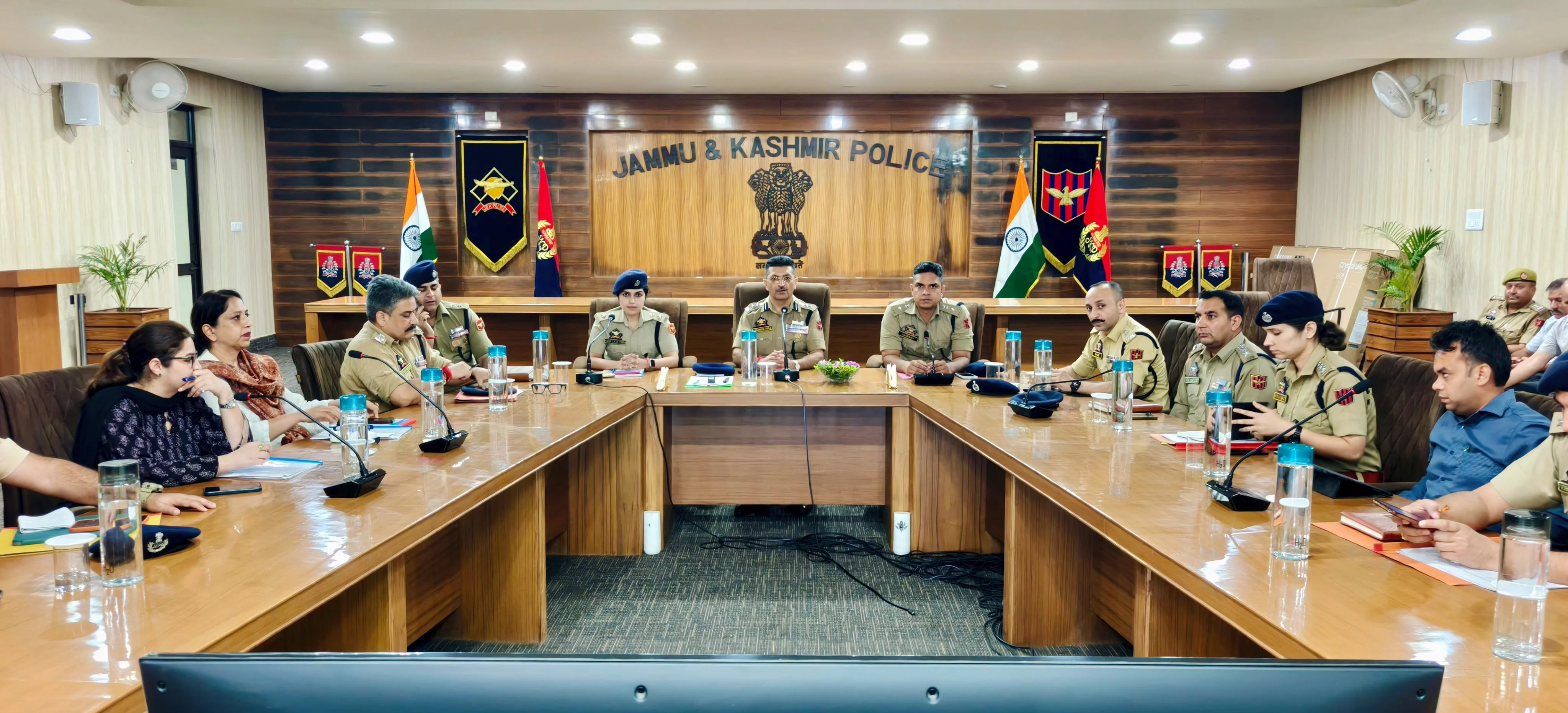 SSP Joginder Singh reviews crime situation, directs officers of effective policing