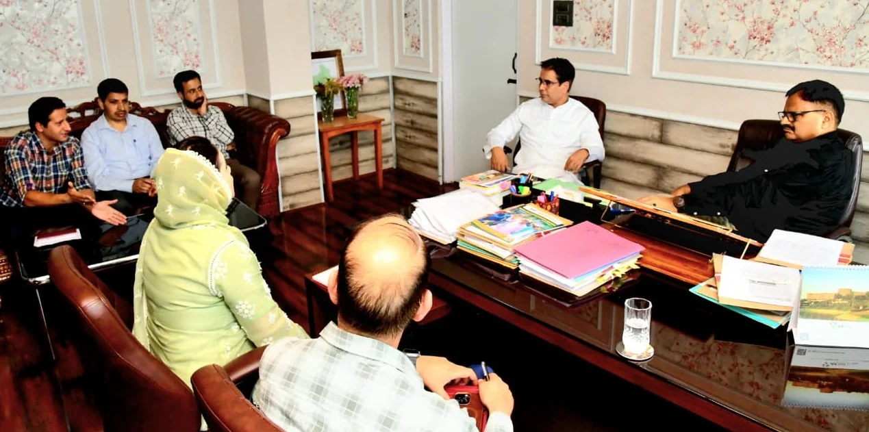 LG Manoj Sinha interacts with officers of Higher Command Course-55