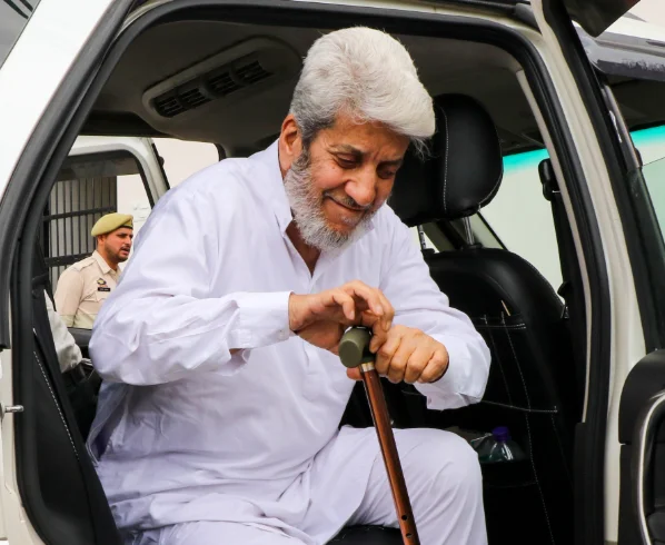Special NIA Court Says Separatist Shabir Shah Should Not Be Unnecessarily Handcuffed