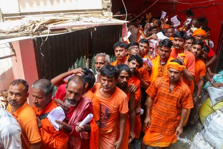 Over 3,800 Amarnath Pilgrims Leave Jammu as Highway Partly Reopens