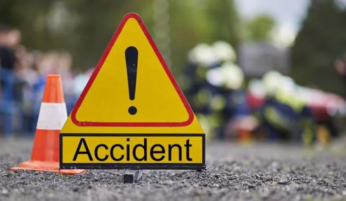 Couple dead after truck rams motorcycle in Sirsa